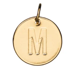 Bokstavshänge cirkel M – Ø12 mm, mässing pläterat med 9 karat guld