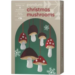 DIY-kit Christmas Mushrooms – sy & pyssla 6 vackra julsvampar av filt. Längd 6–10 cm