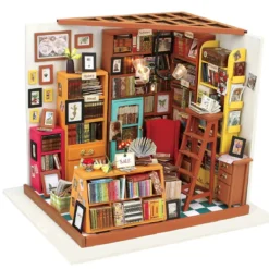 DIY Mini Sam's Study
