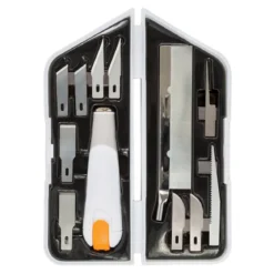 Fiskars Performance Cutting, Chiseling & Sawing – mångsidigt knivset