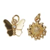 2 guldfärgade hängen charms, fjäril 12×10 mm, blomma Ø12,5 mm