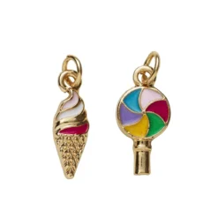 2 guldfärgade hängen charms, slickepinne med färger 8,8×17,3 mm, glass 5,7×17,6 mm