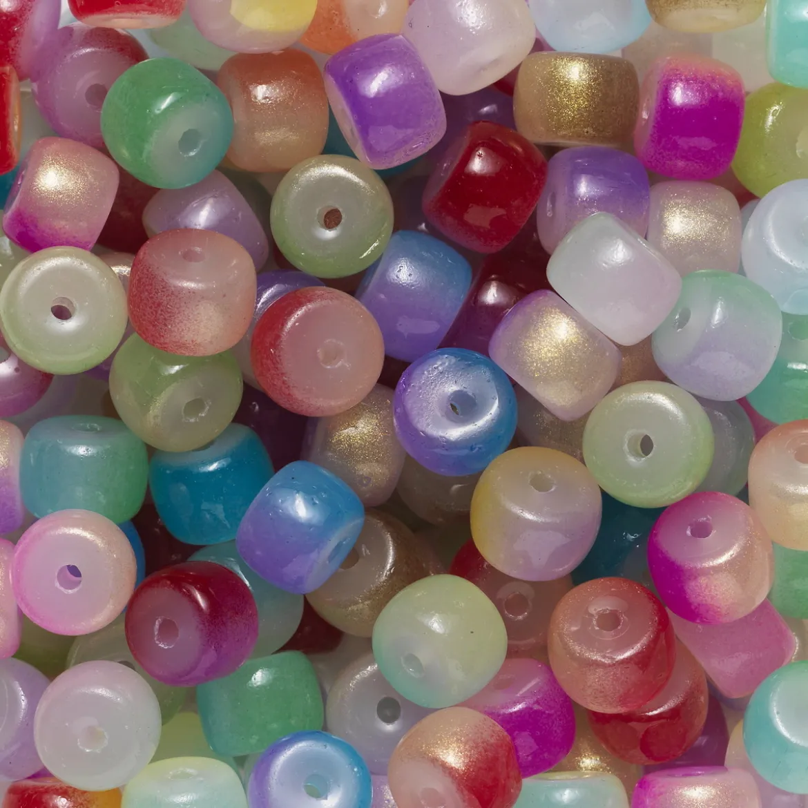 200 hjulformade glaspärlor med härligt skimrande färger, Ø8 mm, 6 mm tjocka