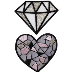 Iron-on tygmärke 1 diamant & 1 hjärta med silver och glitter. 60×45 mm / Ø55 mm
