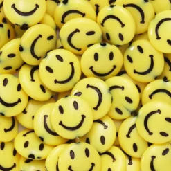 50 klargula stora runda smileypärlor – sprid glädje med smileys! Ø14 mm