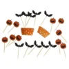 20 muffinsformar och 20 partypicks med halloween-motiv!