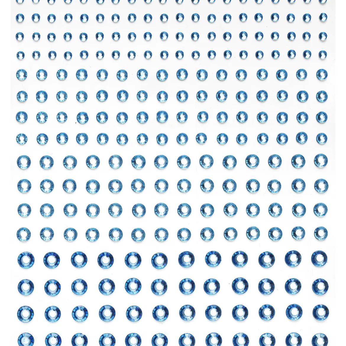 Rhinestone stickers ljusblå – 496 ljusblå pärlstickers. Ø3, 4, 5, 6 mm