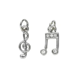 2 silverfärgade hängen charms G-klav 5×15 mm, not med strass 7,4×14 mm