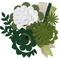 Skapa vackra och livliga filtblommor av färdigskurna filtbitar – vitt tema