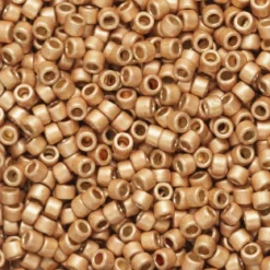 TOHO-pärlor 11/0 – rödbeige metallic, PF551F PF galvanized matte rose gold