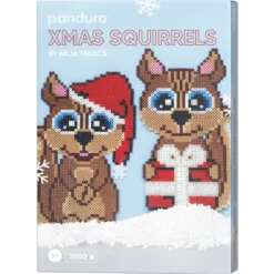 Xmas Squirrels by Anja Takacs, pärla julens två sötaste ekorrar! H. 27–28 cm